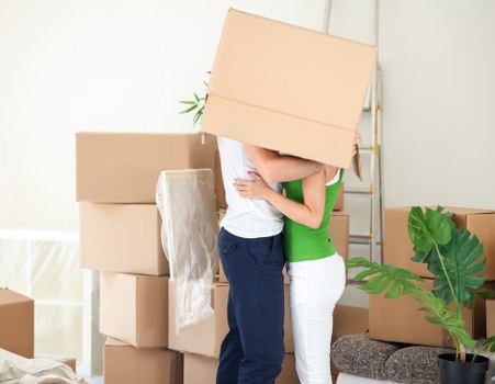 Strong moving boxes and protective wrap for Docklands customers