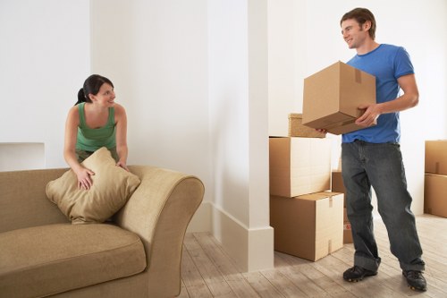 Packing and transport support for a Docklands house removal service